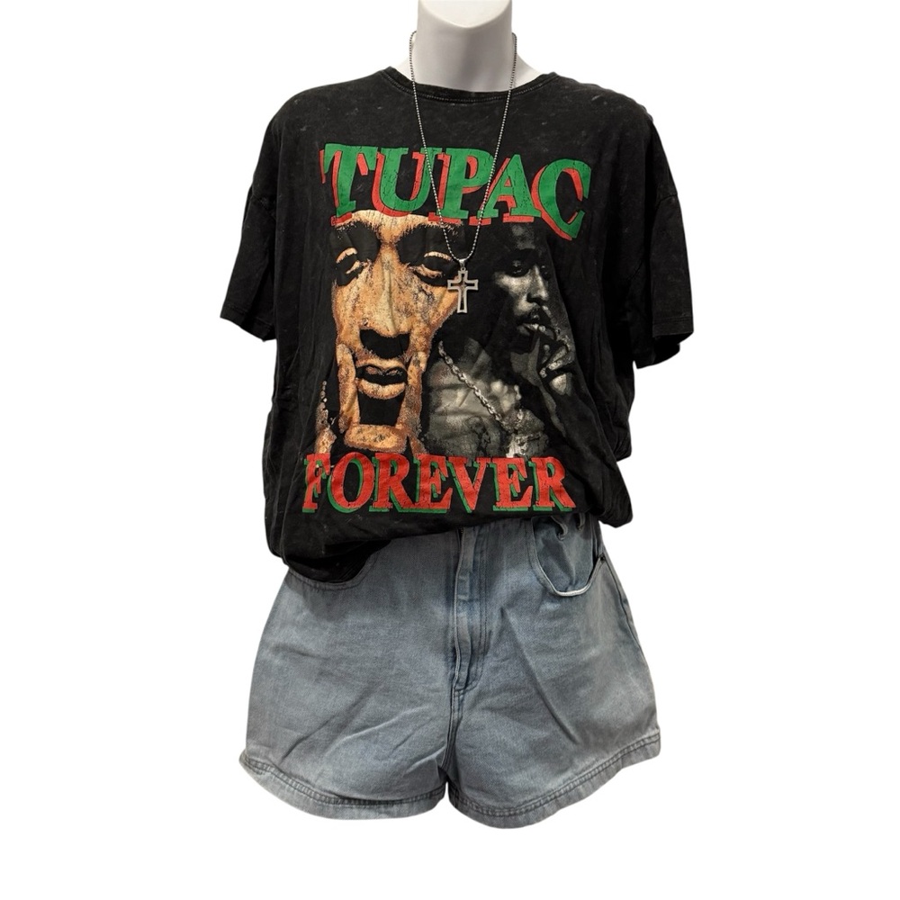 Tupac Graphic Black Tee